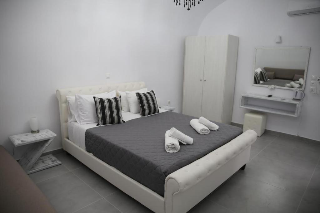 Unique Leta Apartment Fira  Ngoại thất bức ảnh