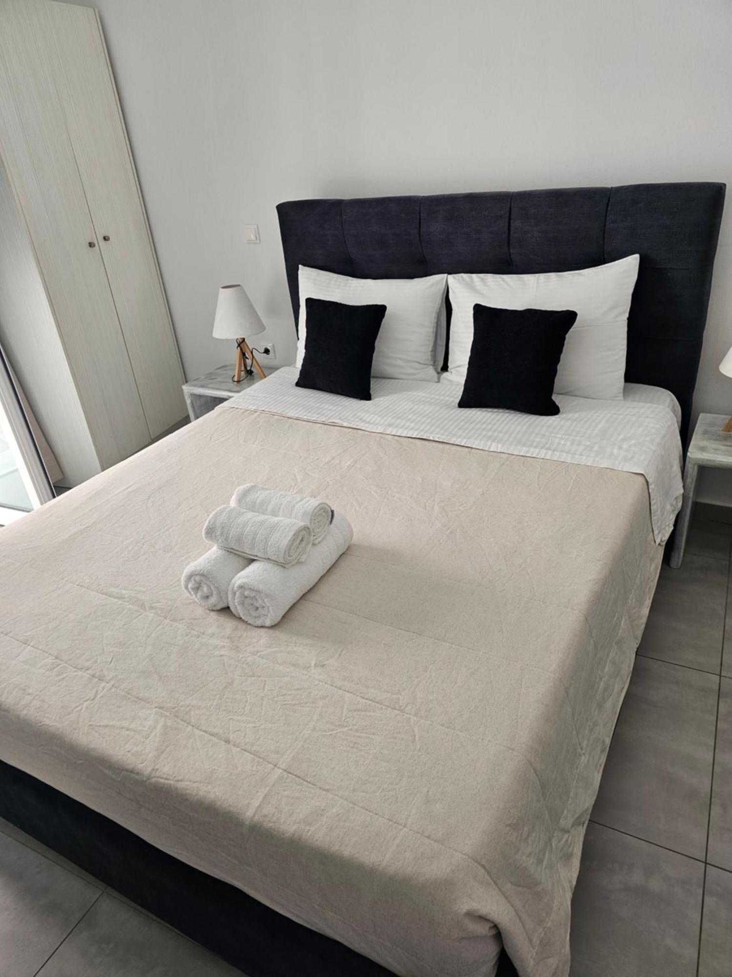 Unique Leta Apartment Fira  Ngoại thất bức ảnh