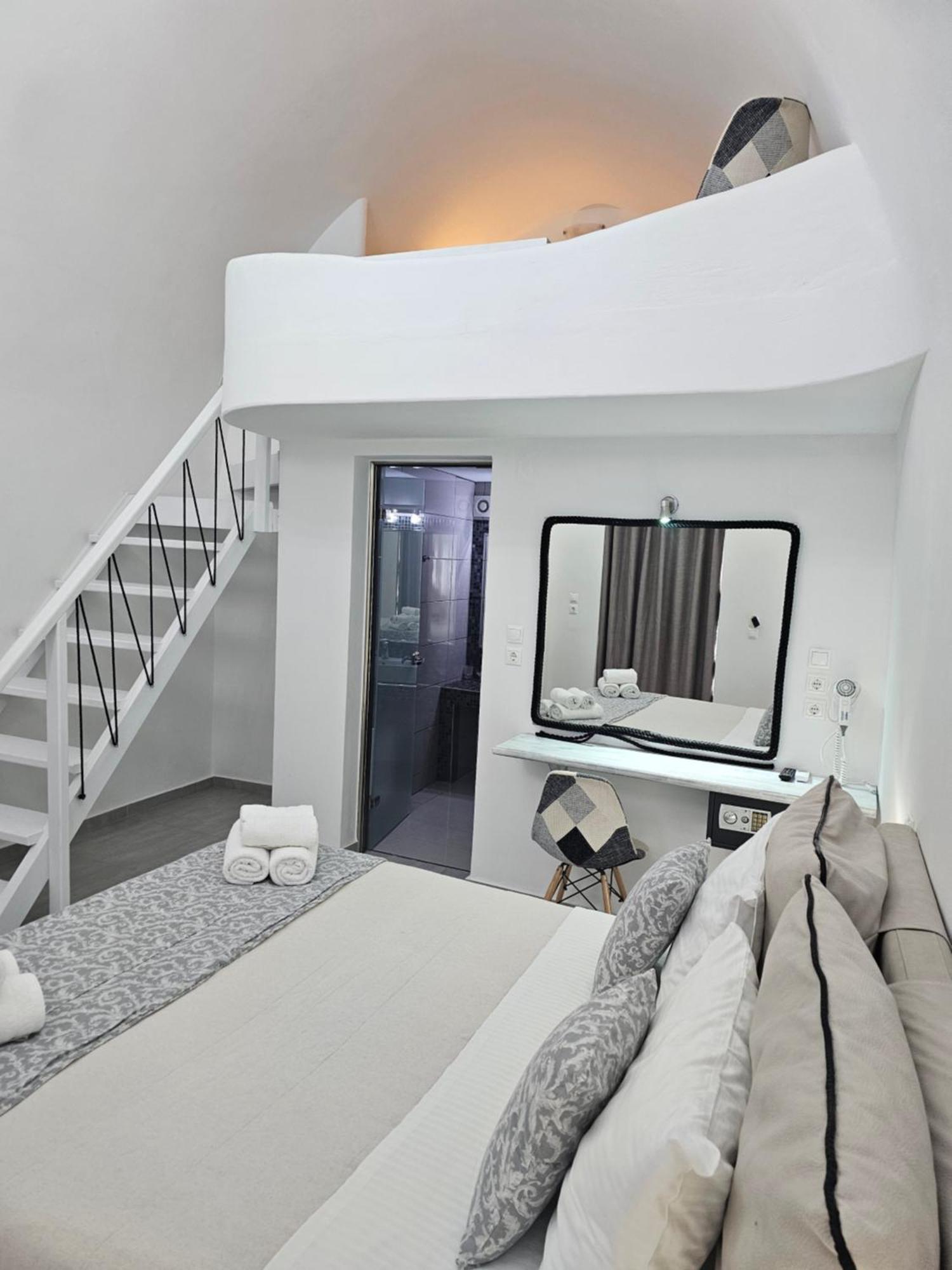 Unique Leta Apartment Fira  Ngoại thất bức ảnh