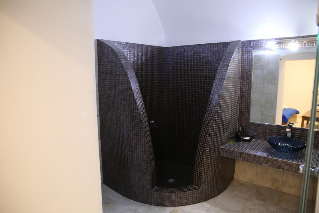 Unique Leta Apartment Fira  Ngoại thất bức ảnh