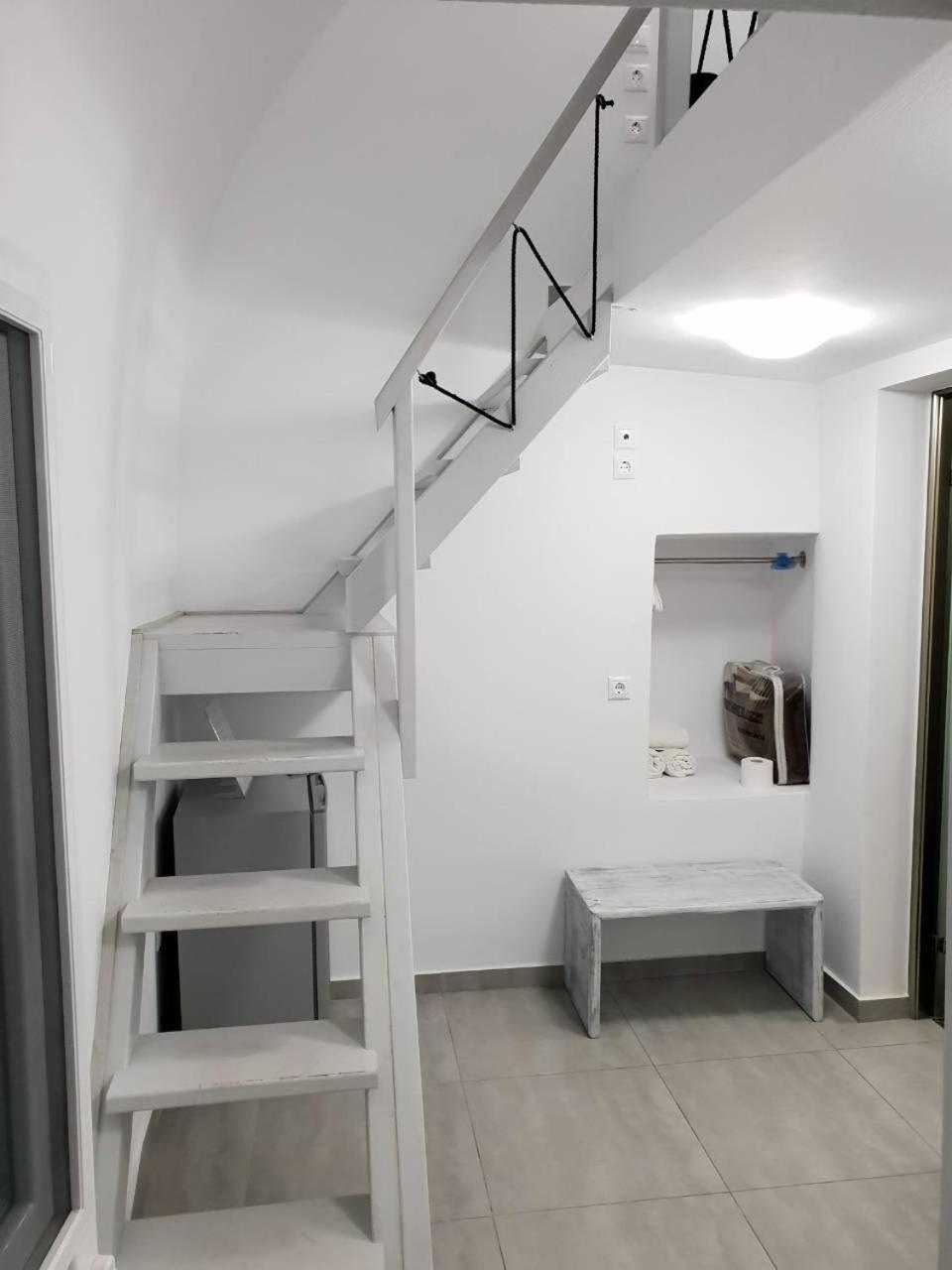Unique Leta Apartment Fira  Ngoại thất bức ảnh